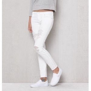 Pacsun White Jeans - Distressed